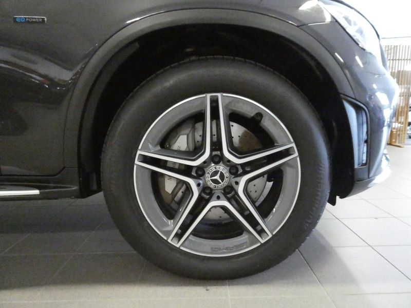 Mercedes GLC300 bild 4
