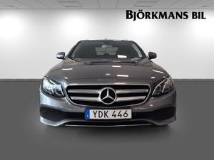 Mercedes E220 bild 2