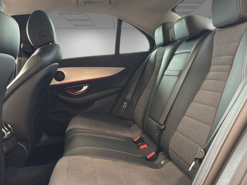 Mercedes E220 bild 9