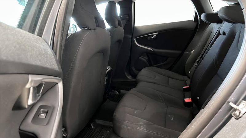 Volvo V40 bild 12
