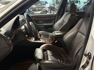 BMW 740 bild 7