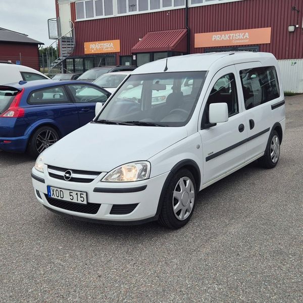 Opel Combo 1.6 CNG 5 sits vinterhjul - 2006
