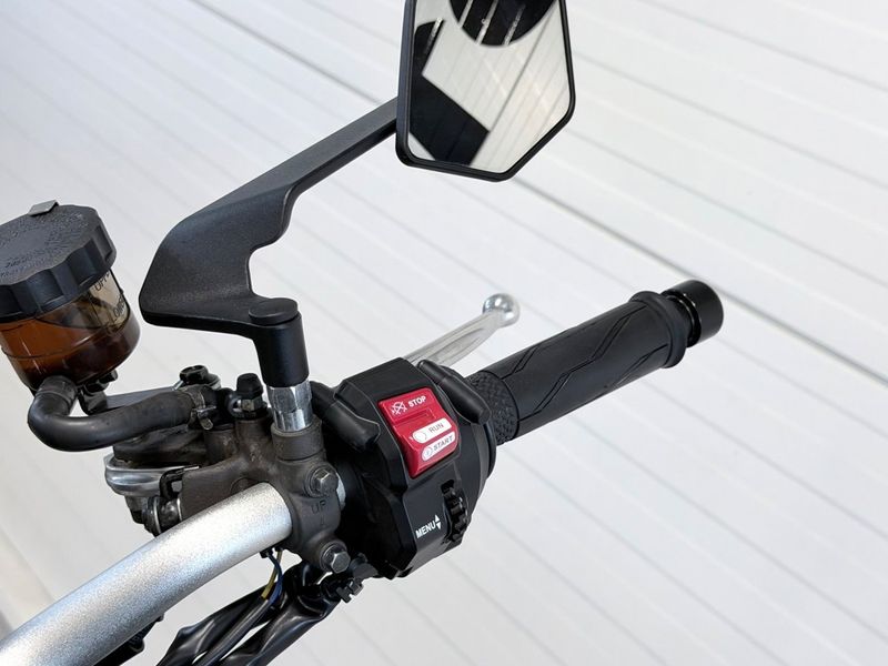 Yamaha MT bild 4