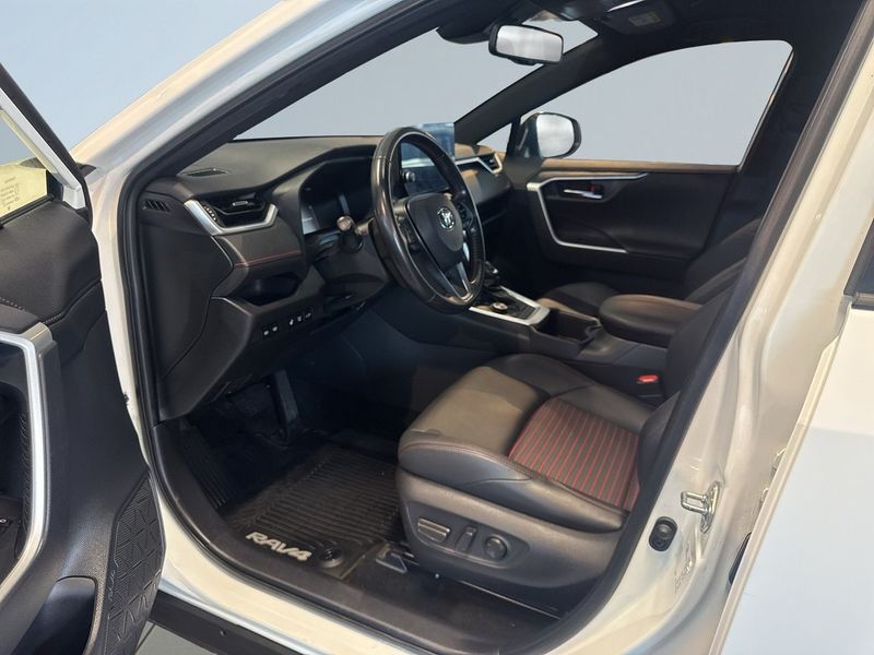 Toyota RAV4 bild 7