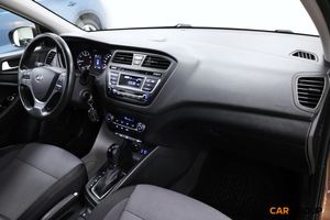 Hyundai i20 bild 12