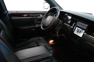 Lincoln Town Car bild 7