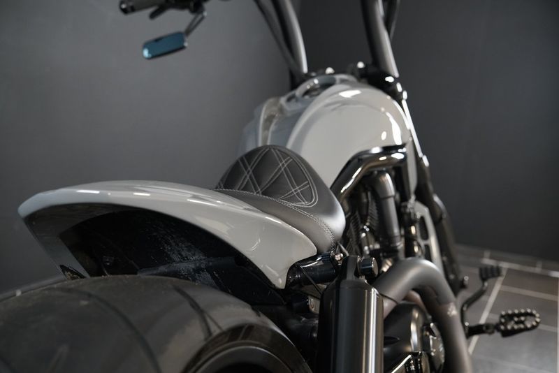 Harley-Davidson V-Rod Muscle bild 12
