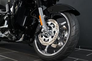 Harley-Davidson CVO Street Glide bild 6