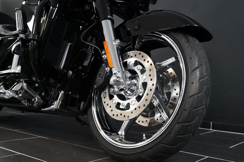 Harley-Davidson CVO Street Glide bild 6