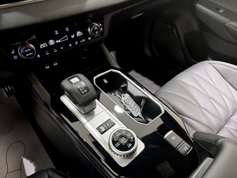 Mitsubishi Outlander bild 14