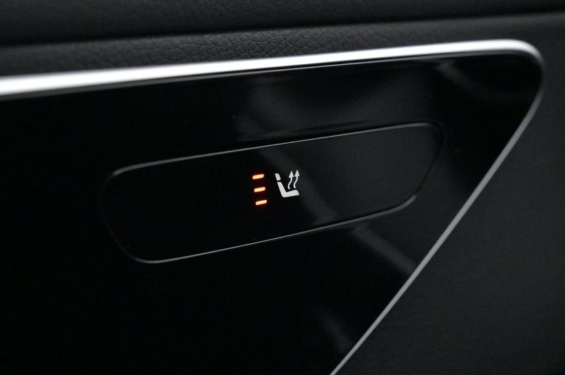 Mercedes C300 bild 12