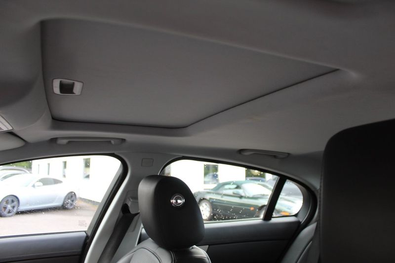 Jaguar XF bild 12