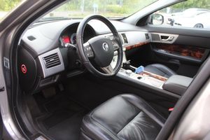 Jaguar XF bild 2