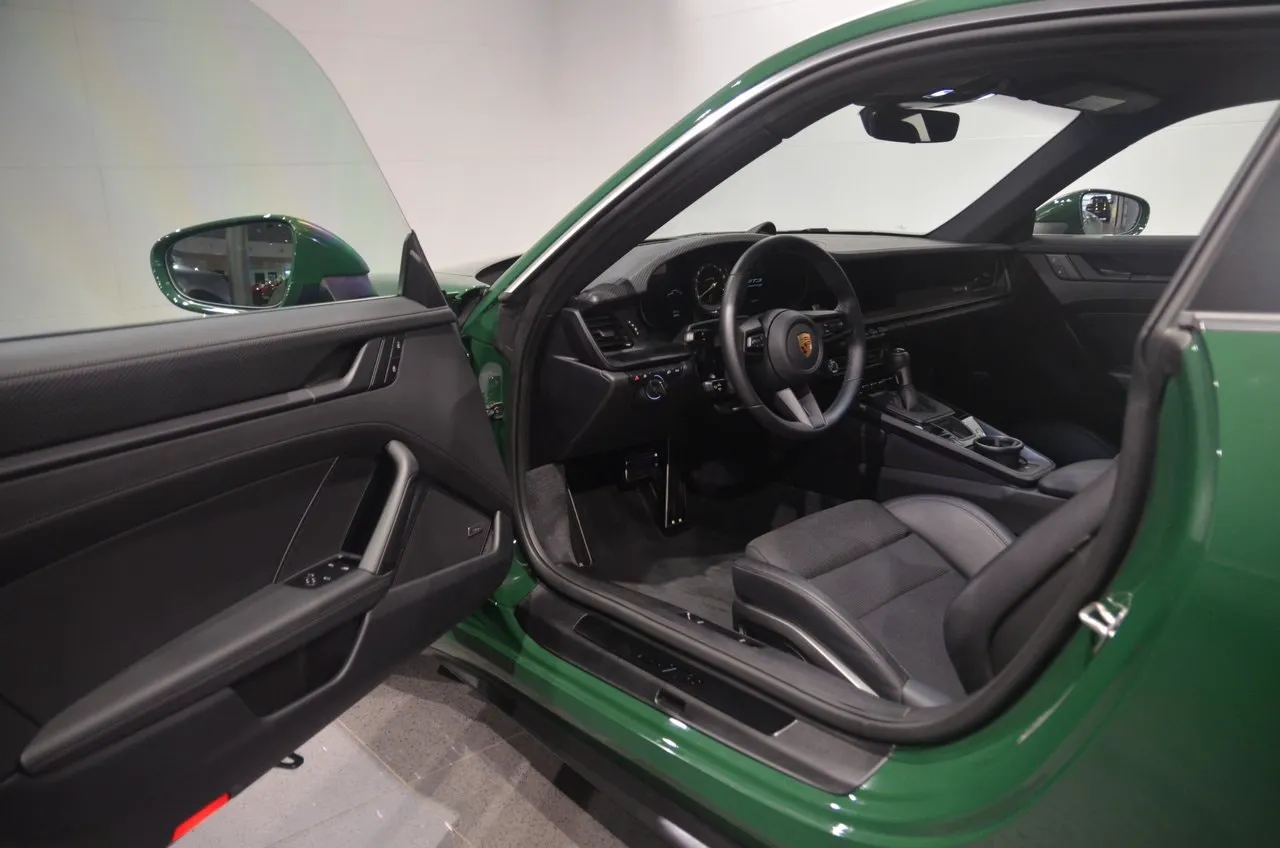 Vehicle image 8