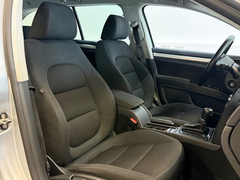 Skoda Superb bild 4
