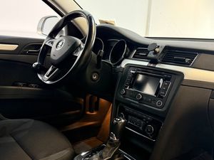 Skoda Superb bild 5