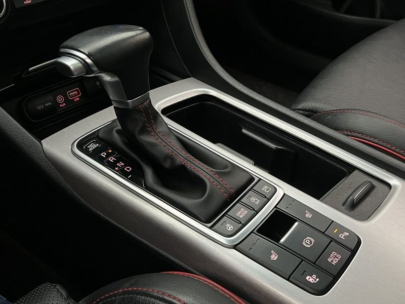 Kia Optima bild 24
