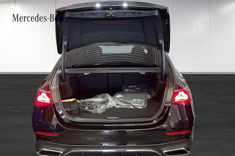 Mercedes E300 bild 15
