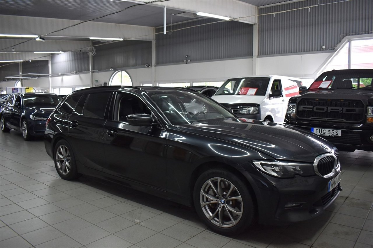 BMW 330
