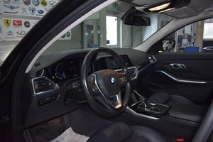 BMW 330 bild 6