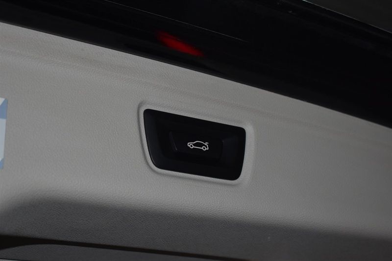 BMW 330 bild 19