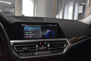 BMW 330 bild 16