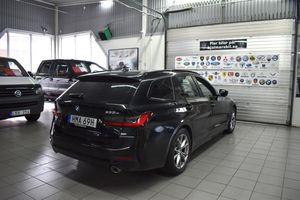 BMW 330 bild 4