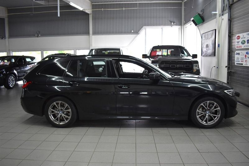 BMW 330 bild 3