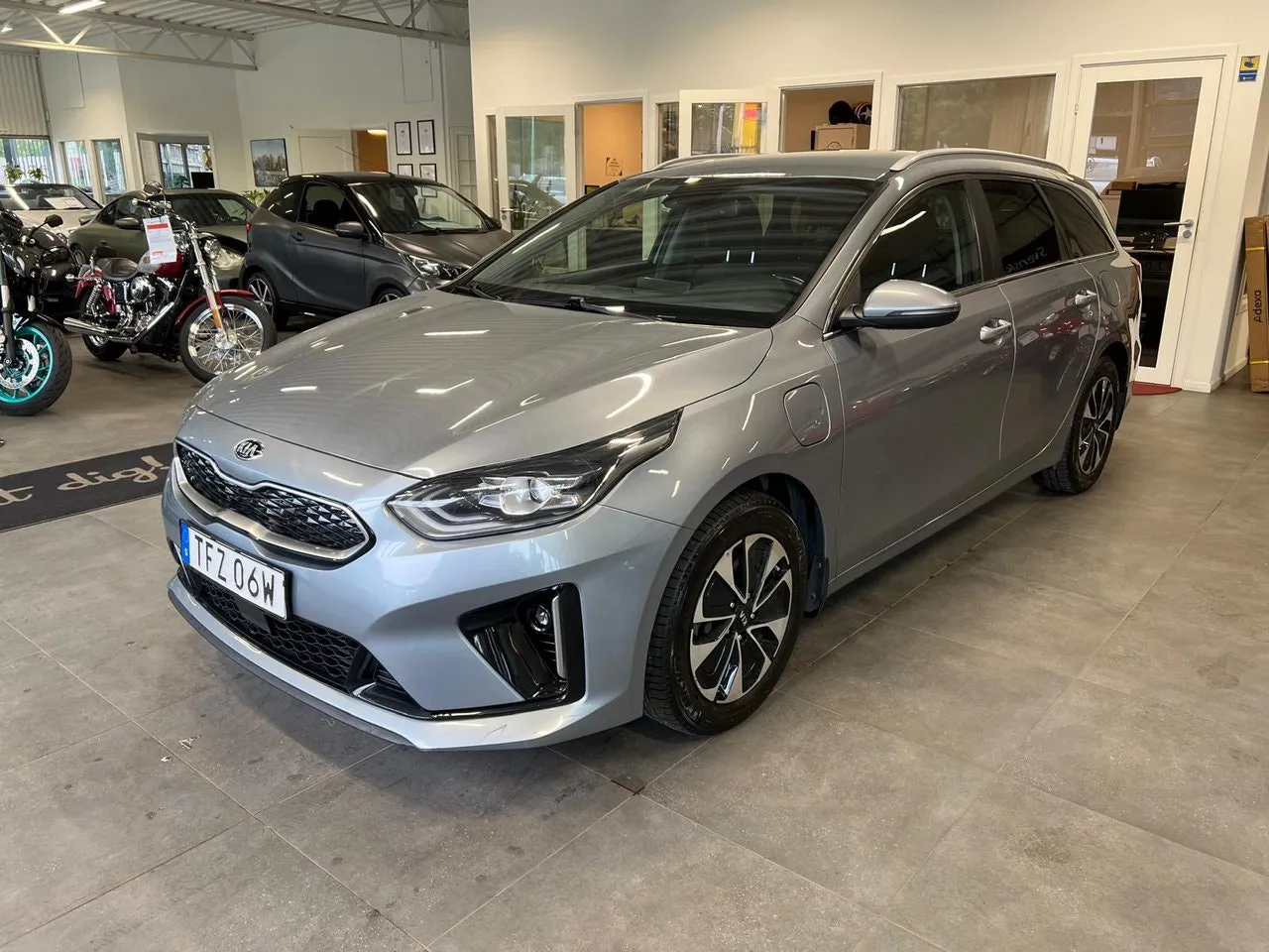 Vehicle image 1