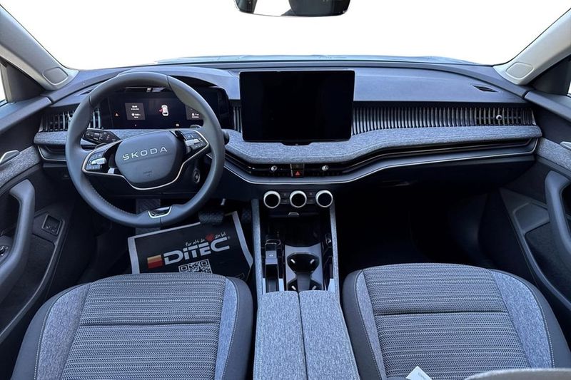 Skoda Superb bild 5