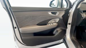 MG S6 EV bild 11