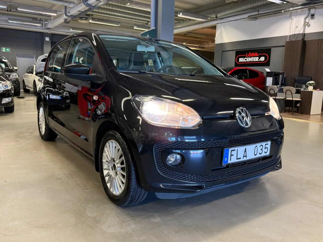 Vehicle image 3