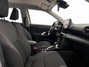 Toyota Yaris Cross bild 21