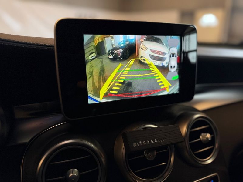 Mercedes GLC220 bild 14