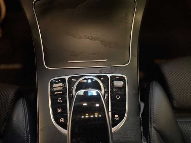Mercedes GLC220 bild 18