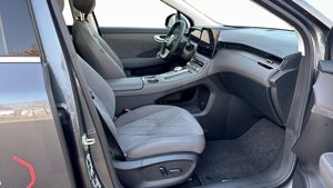 MG S6 EV bild 3