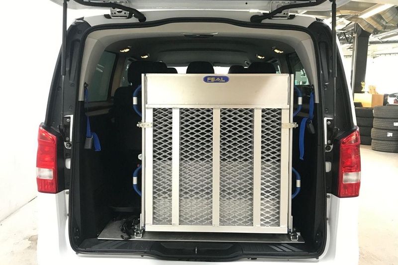 Mercedes V200 bild 10