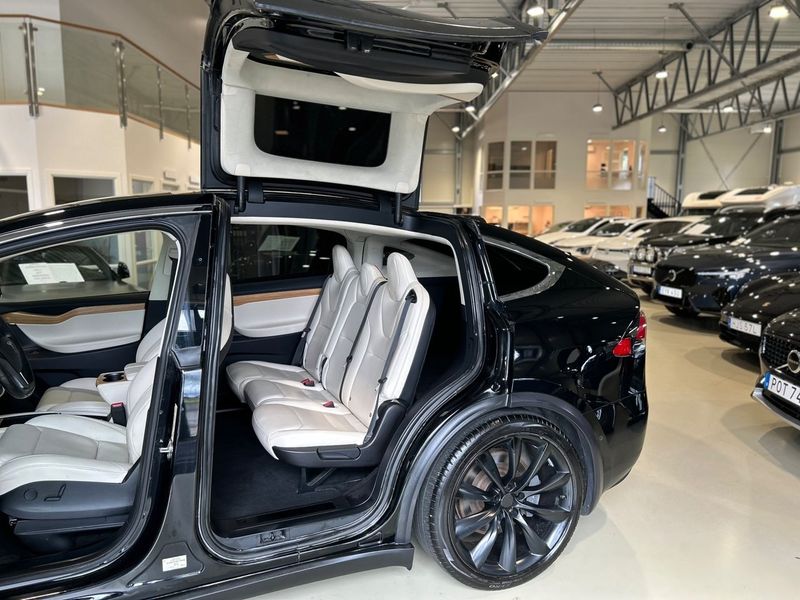 Tesla Model X bild 10