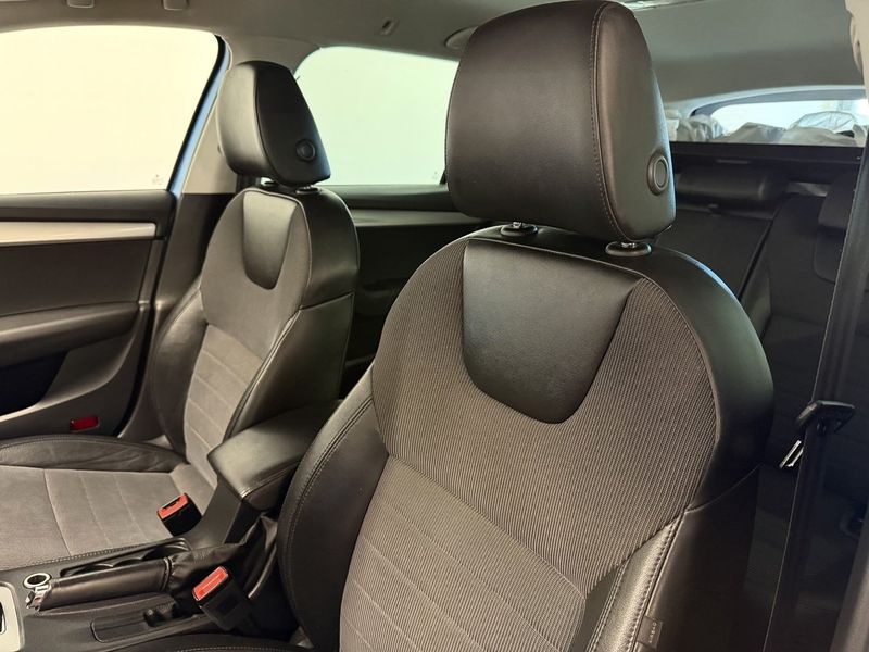 Skoda Octavia bild 9