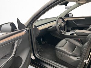 Tesla Model Y bild 10