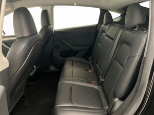 Tesla Model Y bild 24