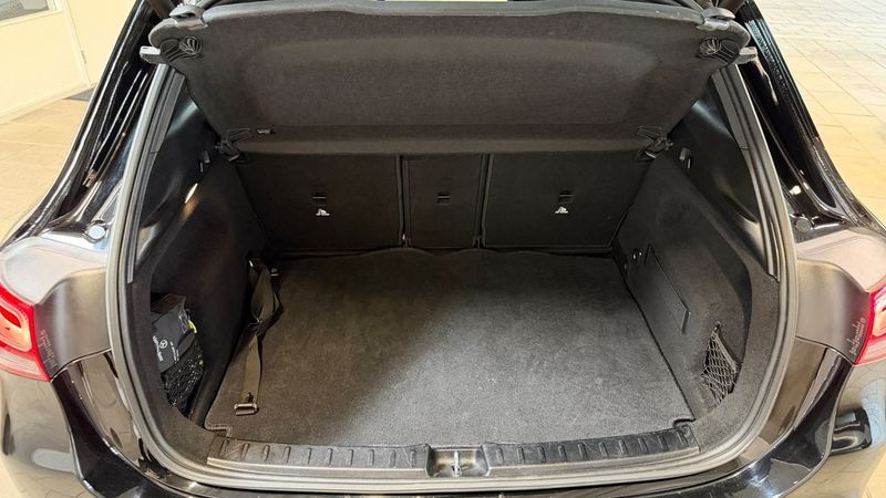 Mercedes GLA250 bild 11