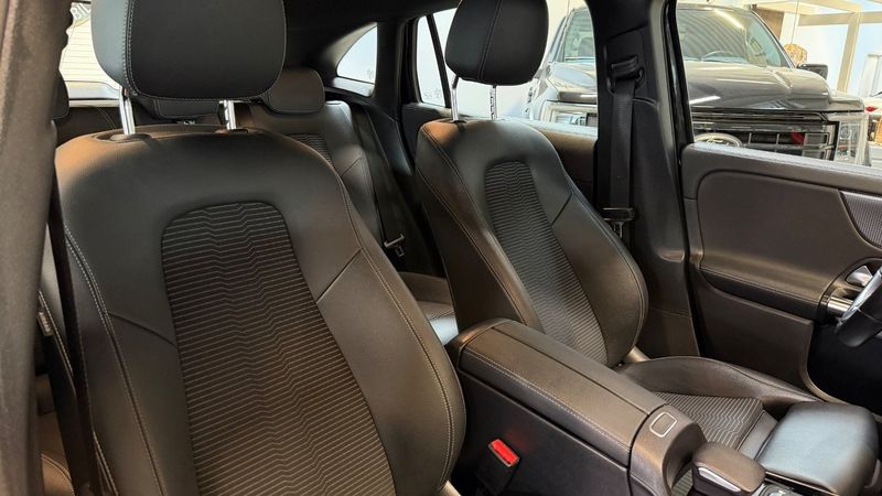 Mercedes GLA250 bild 7