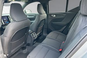 Volvo EX40 bild 8