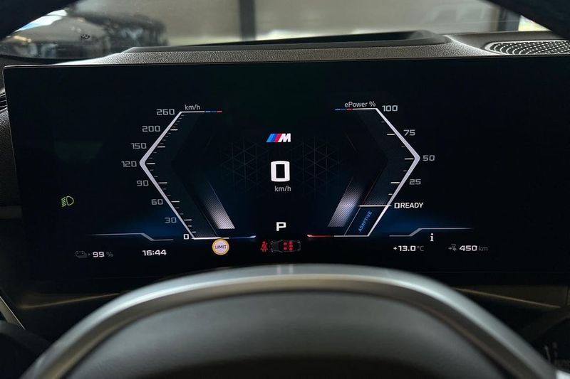 BMW i4 bild 26