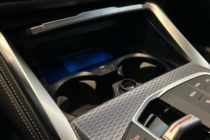 BMW i4 bild 24