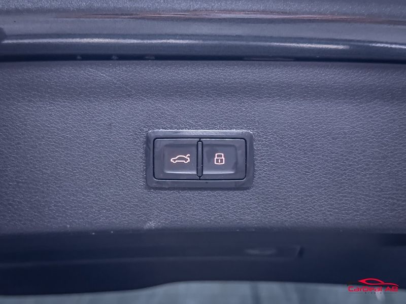Audi RSQ3 bild 18