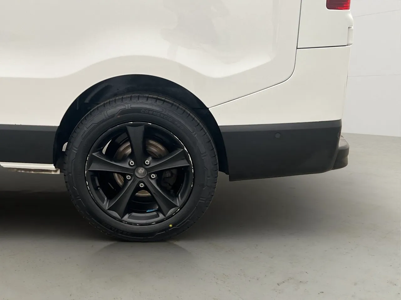 Vehicle image 31
