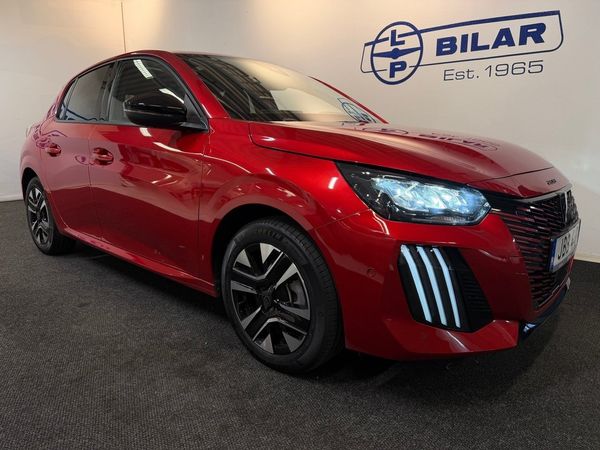 Peugeot 208 HYBRID 100hk Allure | 360° | Vhjul | Adaptiv farthållar - 2024