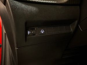 Peugeot 208 bild 14